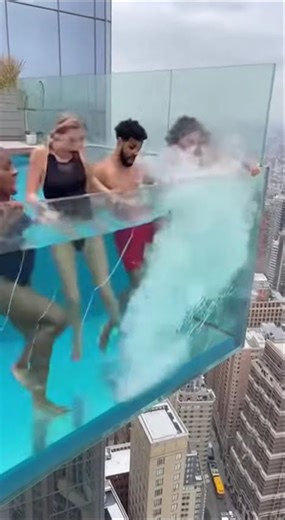 Unbelievable Rooftop Pool Moment Caught on Camera