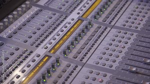 Audio VU-meter and Level Measuring_3