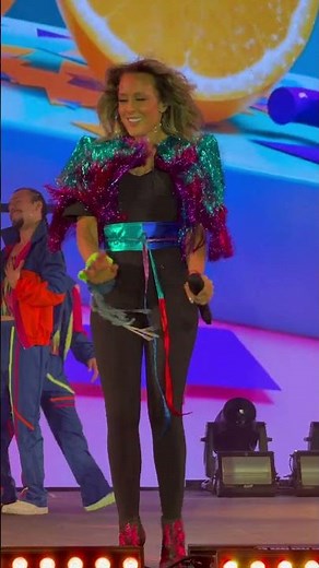 Fey Media Naranja EN VIVO Hits Tour