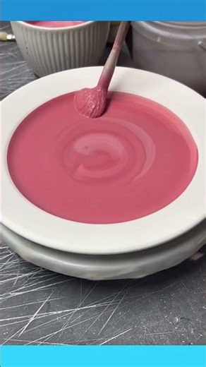 A technique of coloring patterning plates,blending careful brushwork with balanced decorative design