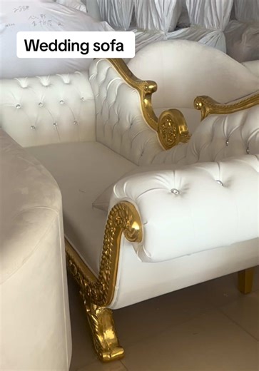 Stylish Wedding Sofas for Perfect Celebrations