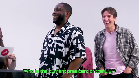 WHO KNOWS THE USA BETTER? - U.S. Citizenship Test Trivia