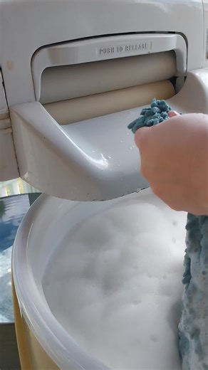 Vintage Wringer Washers: A Homemaker's Guide to Antique Laundry