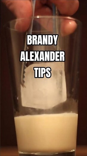 BRANDY ALEXANDER IN 30 SECONDS! #brandyourbusiness #brandyalexander #mixology #homebartender