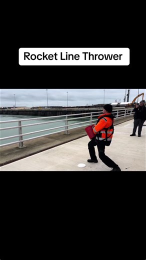Rocket Line Thrower: Transfer Lines Up to 300 Meters