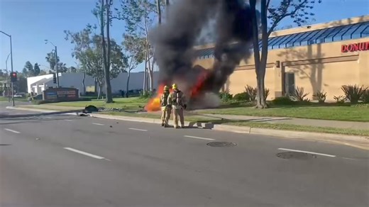 🔥 Vehicle Fire Response in Irvine 🔥 Early this morning, OCFA firefighters rushed to a scene in Irvine where a single vehicle had crashed into a light standard. Upon arrival, our firefighters found the vehicle engulfed in flames, with the driver in need of medical attention. With precision and skill, our team swiftly extinguished the fire while providing immediate medical care to the patient. The victim was transported in stable condition to a local trauma center by our firefighter/paramedics. 