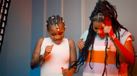 'Mangathiw'Uthando lune competition, Singay'thatha i award 🥰 ' - @Starr healer & Ndluks #Allowance is officially OUT 💃🏽🥰🏆 Stream 👉🏽 li.sten.to/allowance | Lwah The Ndlunkulu