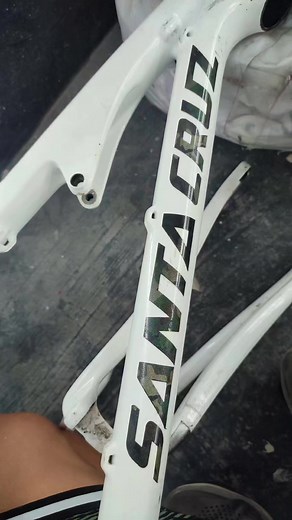 Carbon Sta Cruz Downhill Frame white to matte yellow with all paint graphics.. | H2o Graphics Philippines