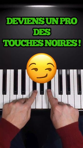 👉 « Commente le mot PIANO ci-dessous et je t’enverrai mon cours de piano gratuit pour débutants 🎹 » La première fois que j’ai découvert les touches noires, je les évitais… trop compliquées, trop “pro”. Puis un jour, j’ai joué uniquement dessus. Résultat ? Ça sonnait bien tout de suite 😍 Les touches noires, c’est le raccourci secret : moins de fausses notes, des mélodies fluides, et une sensation de réussite immédiate. Même avec 10 minutes par jour, tu peux improviser, accompagner tes morceaux