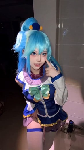 Kiwii🥝 on Instagram: "Dy:木木兹 #aquakonosuba #konosuba #cosplay #douyin #cute #reels #viral #fyp #foryou"