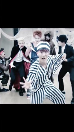 Bts old halloween dance practise with halloween costume🎃👻🔥#bys#army#btsforever#edit#short#trend#