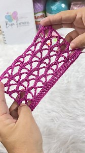 Mais um tutorial de pontos para você usar a criatividade . #crochecriativo #semprecirculo #crochettutorial | Bya Ferreira - Moda em crochê