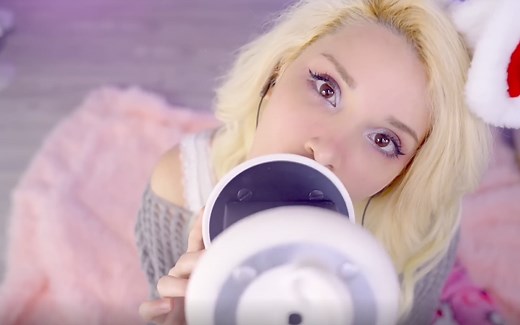 YouTube / ASMR LICKING on my Knees 😲 / ASMR Cherry Crush