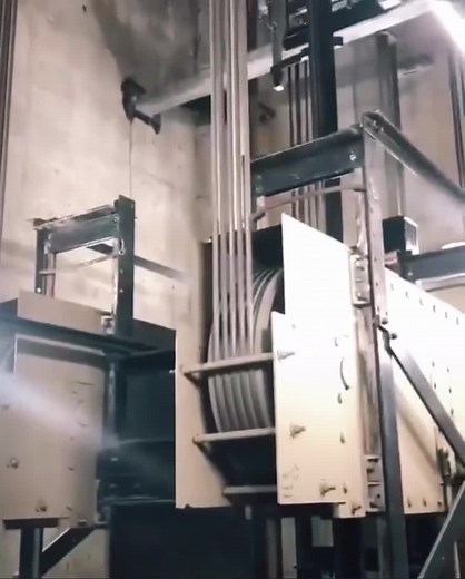 Full speed buffer test #liftengineer #elevatorboys #elevatormechanic #aufzug #fyp #trending #crash #crashtest