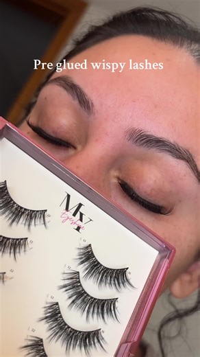 Wispy stick & shine lashes #wispylashes #selfadhesivelashes #lashextensionsathome