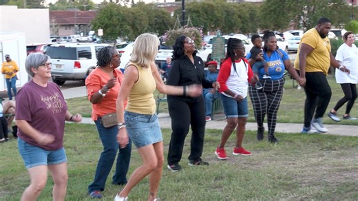 How we do it in Natchez! 🔥🎶🎤 Live at Five: Stay Safe & Jam #natchezstrong #livemusic #liveatfive #oldestcityhighestbluff | The City of Natchez, MS