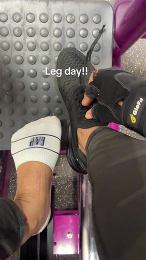 Gym leg day workout with white ankle socks