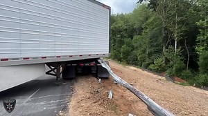 UPDATE: Traffic Collision Investigation and Advisory Interstate 16 West lanes are now open. June 11, 2025 Media Release Traffic Collision Investigation and Advisory The Bibb County Sheriff’s Office is investigating a motor vehicle collision that occurred between two semi-trailers on Interstate 16 West before Exit 2, Martin Luther King Jr Boulevard and Coliseum Drive. The collision was called into the Macon-Bibb Emergency 911 Center at 3:14 p.m., Wednesday. It was reported that two semi-trailers 