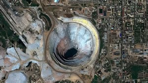2 Billion Year Old Life Form Permanently Sealed in Earth's Deepest Hole