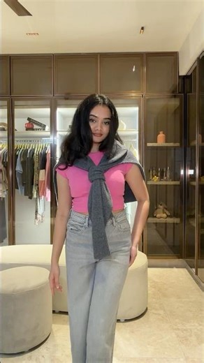 here’s how to tie your sweater perfectly🤍