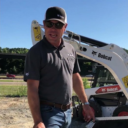 It's demo day for this Bobcat E20 excavator