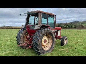 1981 International 955 2wd Tractor
