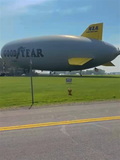 Goodyear has operated airships continuously since 1925, making it one of the longest-running aviation programmes in history. A true aviation icon in the sky The Goodyear Blimp remains one of the most recognisable aircraft ever flown Have you ever seen one in person? #GoodyearBlimp #Aircraft #AvGeek #Aviation ##fyp #Flying #viral