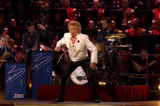 BBC Festival of Remembrance viewers say same thing minutes into Rod Stewart's performance