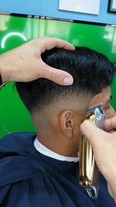 61K views · 2K reactions | en este tutorial aprenderemos a eliminar o borrar una lineas de la cero en un corte de barberia llamado degradado | Gutibarber89 | Facebook