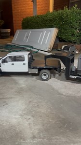 The gooseneck roll off rolls off. #scalerc #scalerctruck #dumpster #rolloffdumpster #3dprinting #3ddesign | Defender Customs