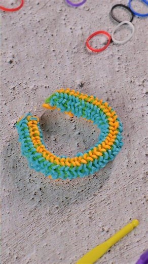 The Prettiest Bracelet You Can Make in Minutes 💖