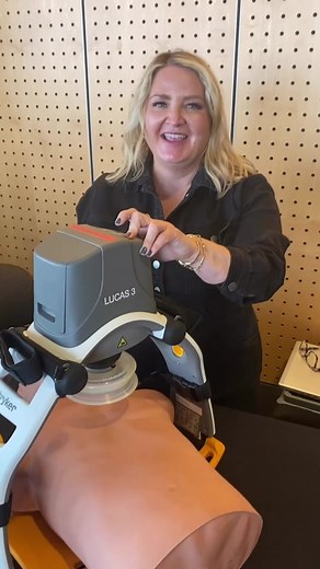 Check out this mechanical CPR device! It uses a piston to provide chest compressions & provides 2-inch depth. The default is 102 compressions per minute & it can be adjusted! I did a presentation today showing an EtCO2 of 20-25 with manual compressions. When the LUCAS was placed the EtCO2 increased to the 50s within 1 min! It is super important to practice the application of this device & walk through the process of setup! This is not a sponsored post. #criticalcare #criticalcarenurse #progressi