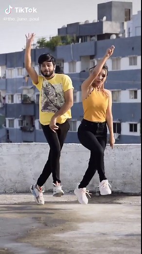 Kitne rang badalta hai @dancexi #thejunepaul #teamindori #helo #heloapp #downloadhelonow #holdyourlaughter