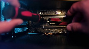 Boost your #gaming with #SSDs to reduce latency, enhance #performance and increase reliability: https://smsng.us/48WXDG2?cid=smf-btb-soc-mms-us-facebook-na-2310-957-na-na-na-SOC_MEMORY_NA_GEN_GEN_SOC_Q1-Gen_2401&aid=701Hp0000019AsNIAU #Samsung #SamsungMemory | Samsung Business USA | Facebook