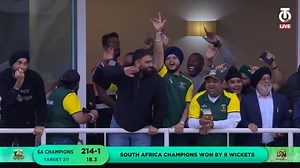 South Africa celebrates a thrilling victory against Pakistan! | Tamasha