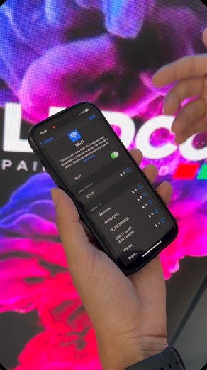 LEDCOR on Instagram: "Conheça ViPlex Handy, aplicativo que permite exibir vídeos e imagens em LED Totem via Wi-Fi ou 4G, eliminando a necessidade de pagar por hospedagem de mídias. Com tecnologia exclusiva, transfira arquivos diretamente do PC para o totem. 📲Disponível para iOS e Android. #LedTotem #varejo #ooh #PaineisdeLed #Publicidade"