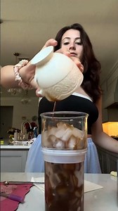 @Reduce best cup I’ve ever used ! Honey iced latte #reducewaste #coffeeasmr #coffeetiktok #coffeeasm