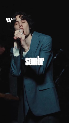 1.5K views · 17 reactions | 你聽了嗎 Z世代新星sombr個人首張專輯 全名為Shane Michael Boose 外表清秀中帶點憂鬱，身高高達200公分的他 現年才20歲 ！！！ 紅遍全球的〈back to friends〉、〈undressed〉都在這張專輯中 《I Barely Know Her》絕對是今年必聽的專輯之一 #sombr #ibarelyknowher #backtofriends #undressed #newalbum #hits | Warner Music Taiwan - 西洋 | Facebook