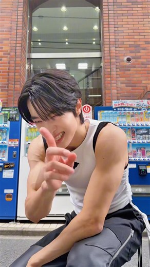 𝙺𝚎𝚎𝚙 𝚒𝚝 𝚌𝚘𝚘𝚕 𝚎𝚗𝚘𝚞𝚐𝚑 🍦🍦#CHANYONG #GENUS #YEONJUN_IceCream