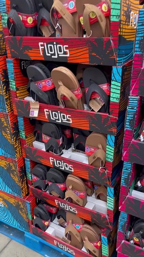 Who’s ready for some warm weather?! 🙋🏼‍♀️ #costco #costcofinds #costcoguide