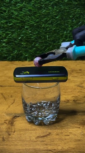 1000° Red Hot Ball Vs Keypad Phone #experiment #shortsfeed #shorts #satisfying #asmr