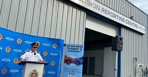 2 collision reporting centres in Edmonton aim to free up police resources