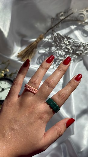 Living in pink 💗 and green 💚 all week long! What does your ring stack look like this week? #Wicked2 #SiliconeRings #Wicked #PinkandGreen | QALO