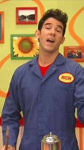 For those that slept on Laundry Day's take on My Favorite Snack, please nibble on this! #imaginationmovers #laundryday #coveralls #streamournewalbum | Imagination Movers