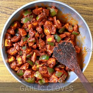 Raw Mango pickle recipe in kannada _ ಮಾವಿನಕಾಯಿ ಉಪ್ಪಿನಕಾಯಿ Andhra Style mango pickle recipe by Sharon #RuchiPaakashaale | Ruchi Paakashaale