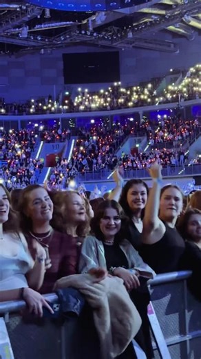 5SOS Show Energy: Feel the Excitement Tonight!