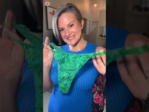 Curious Carly - Mature Model Over 50 || Natural Older Woman || TikTok and Instagram, Fashion icon