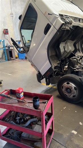 🚗 IS YOUR CAR DUE FOR A SERVICE? 🚗Keeping your car in top shape is essential for a smooth and safe ride! At VS Auto Repairs, we provide expert servicing to keep your vehicle running like new. Don’t wait until it’s too late—book your appointment today! ✅🔧 Our Services Include:✔️ Logbook & General Servicing✔️ Brake & Clutch Repairs✔️ Oil & Filter Change✔️ Battery Check & Replacement✔️ Roadworthy certificate 📞 Call us at 0411217866🔗 Book Now #CarService #Mechanic #AutoCare #DriveSafe #BrakeRep