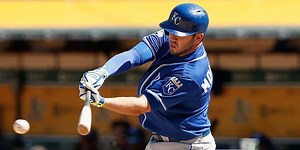 Moose lays out for amazing catch against A's