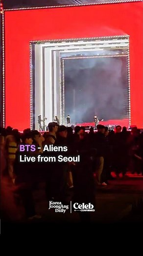 BTS performs "Aliens" live in Gwanghwamun #BTS #ARIRANG #Aliens